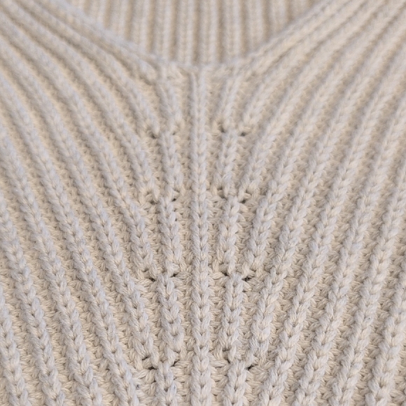 tentree Cream Ribbed Knit Beanie - Picture 5 of 5